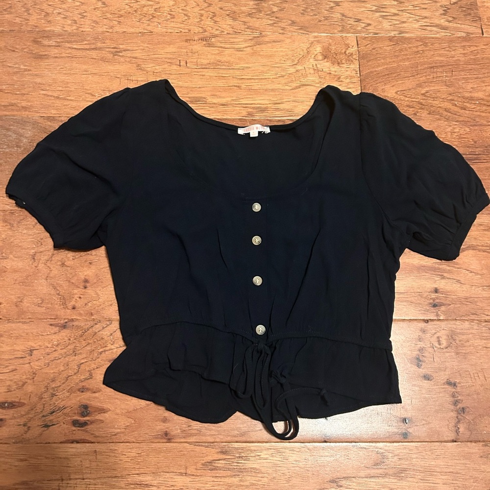 Stylish Black Button-Up Crop Top